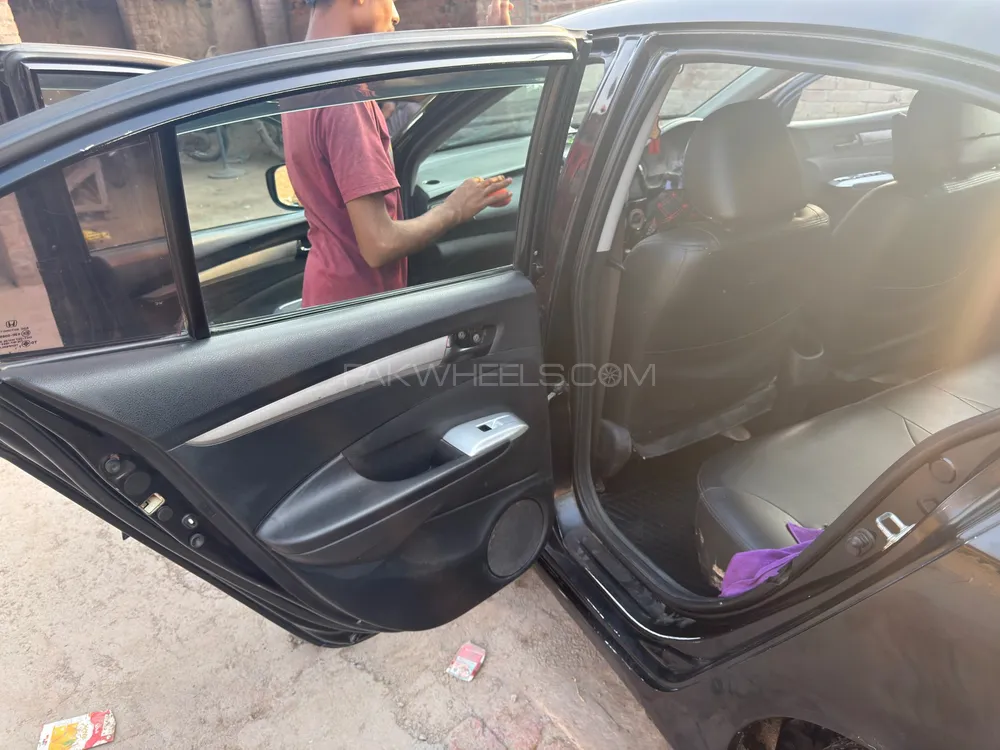 Honda City 2011 for Sale in Sheikhupura Honda City 2011 for Sale in Sheikhupura Image-4
