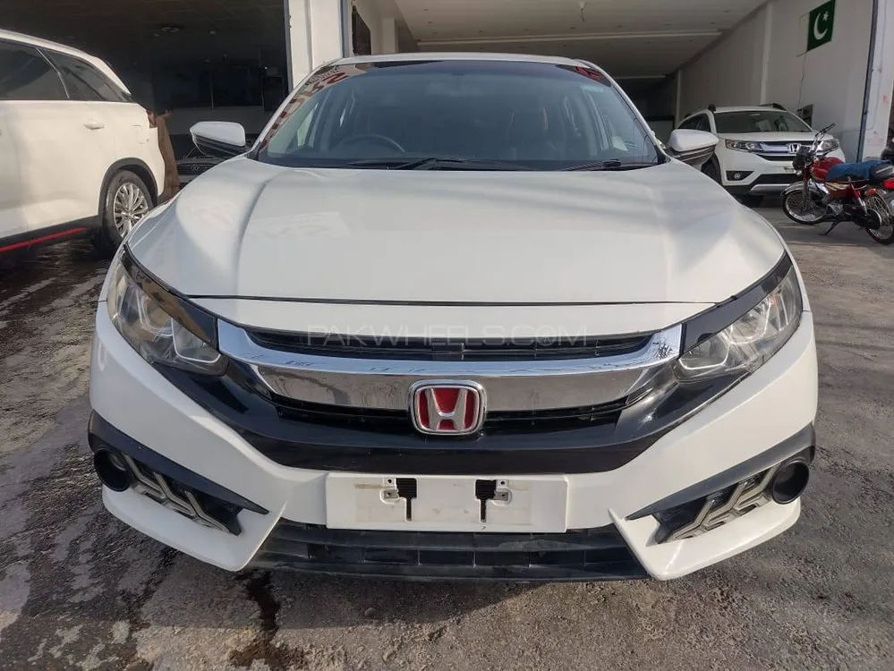 Honda Civic 2016 for Sale in Multan Image-1