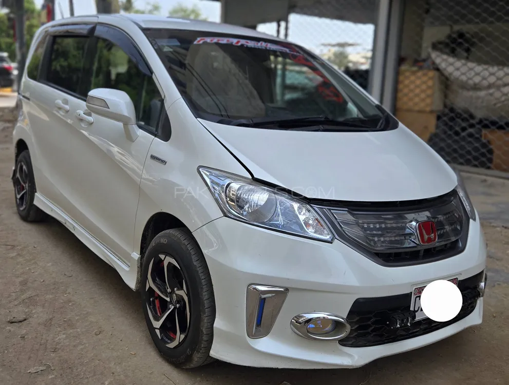 Honda Freed 2014 for Sale in Karachi Image-1