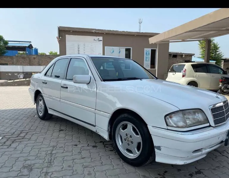 Mercedes Benz C Class 1995 for Sale in Mardan Image-1