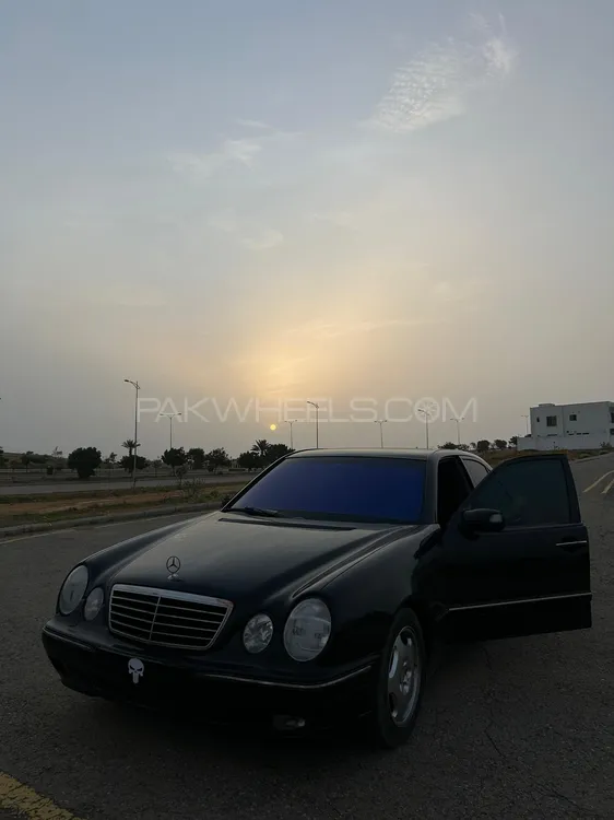 مرسڈیز بینز ای کلاس 1999 for Sale in کراچی Image-1