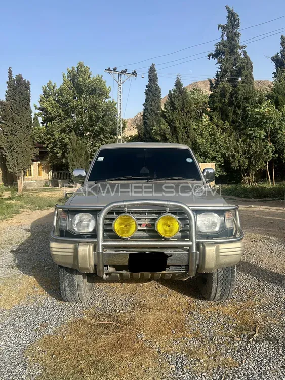 Mitsubishi Pajero 1992 for Sale in Karachi Image-1