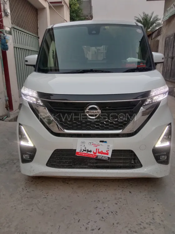 نسان روکس 2022 for Sale in ڈسکہ Image-1