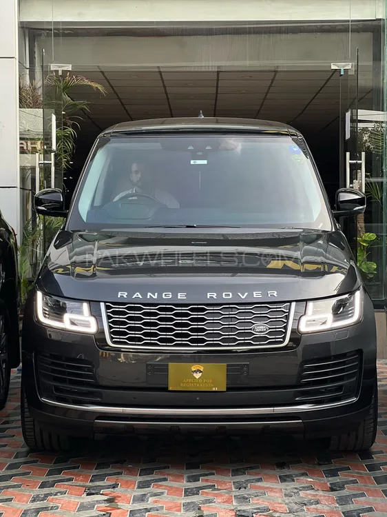 Range Rover Vogue 2018 for Sale in Lahore Image-1