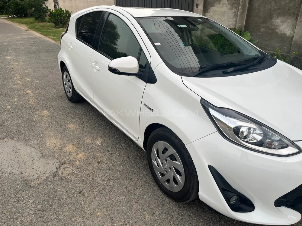 Toyota Aqua 2017 for Sale in Lahore Image-1