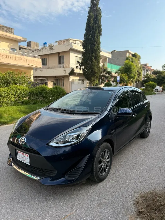 Toyota Aqua 2020 for Sale in Islamabad Image-1