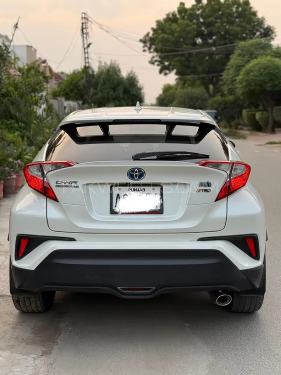 Toyota C-HR 2017 for Sale in Faisalabad Image-1