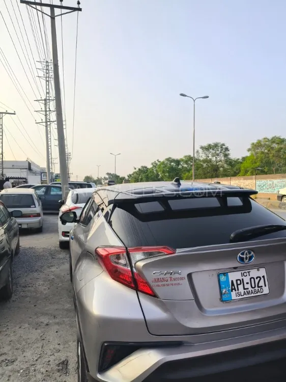 Toyota C-HR 2017 for Sale in Peshawar Image-1