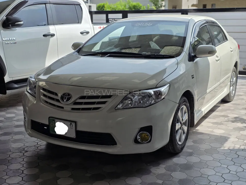 Toyota Corolla 2013 for Sale in Lahore Image-1