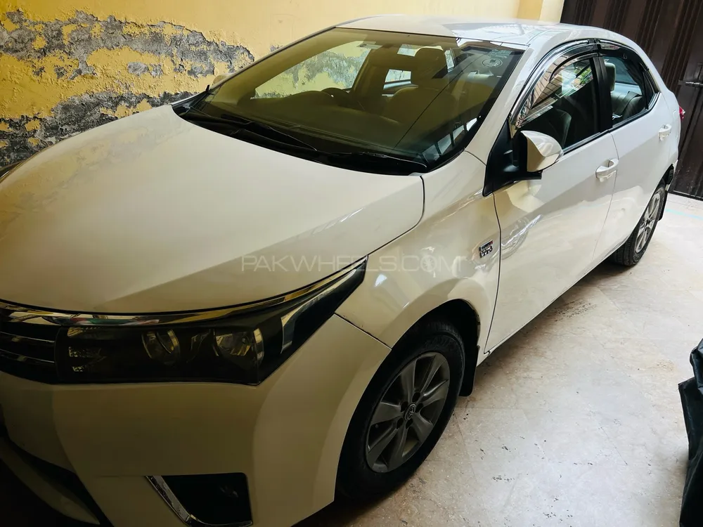 Toyota Corolla 2016 for Sale in Lahore Image-1