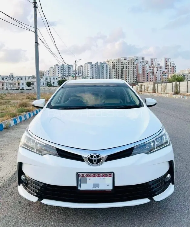 Toyota Corolla 2018 for Sale in Karachi Image-1