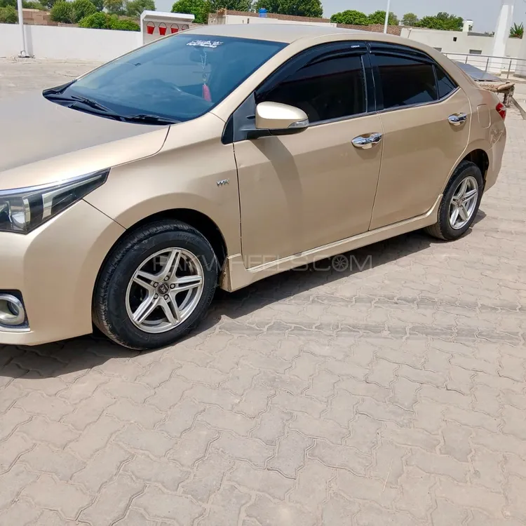 Toyota Corolla 2015 for Sale in Vehari Image-1