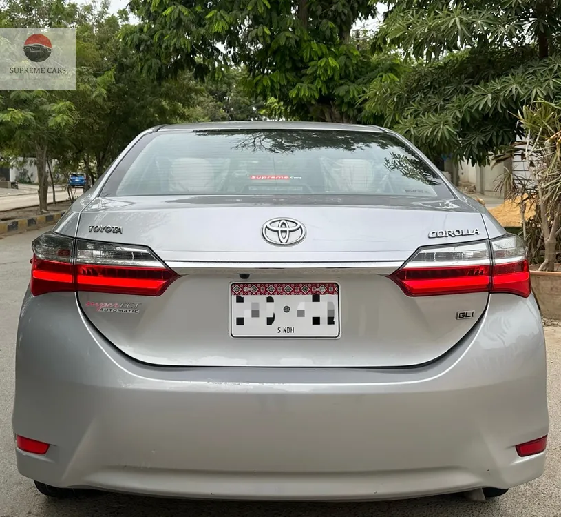 Toyota Corolla 2018 for Sale in Karachi Image-1