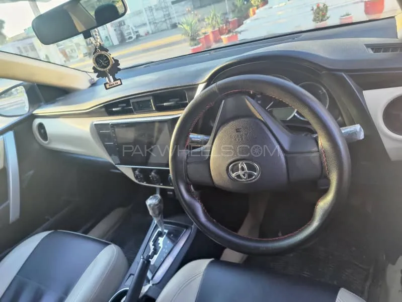 Toyota Corolla 2018 for Sale in Nowshera Image-1