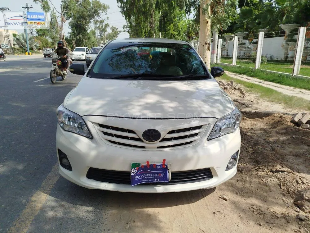 Toyota Corolla 2013 for Sale in Lahore Image-1