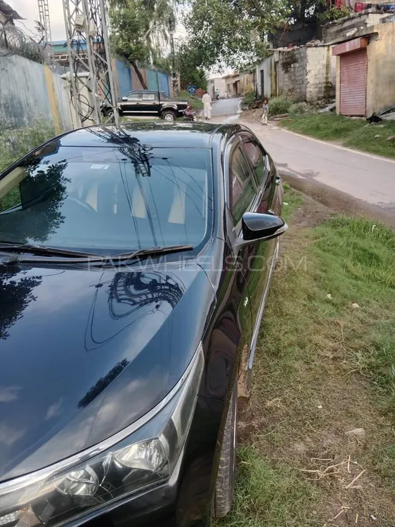 Toyota Corolla 2015 for Sale in Islamabad Image-1