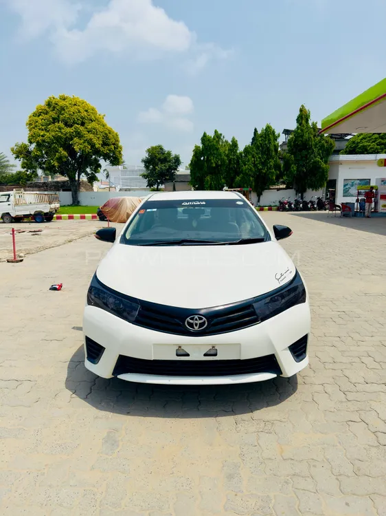 Toyota Corolla 2015 for Sale in Gujrat Image-1