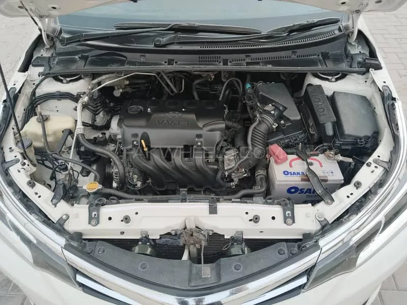 Toyota Corolla 2015 for Sale in Nowshera Image-1