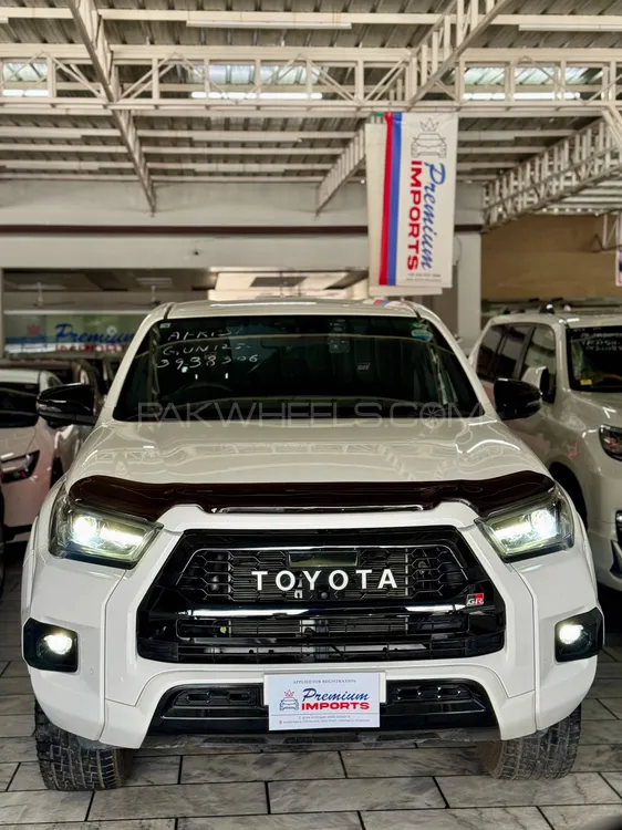 Toyota Hilux 2022 for Sale in Peshawar Image-1