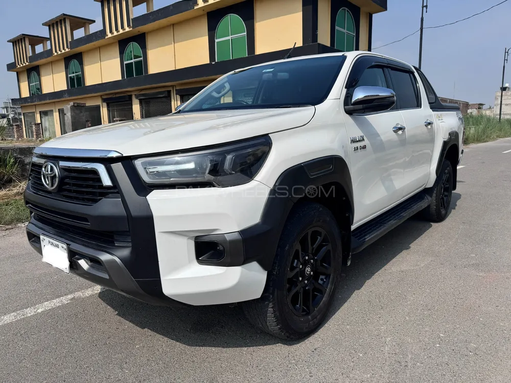 Toyota Hilux 2020 for Sale in Sialkot Image-1