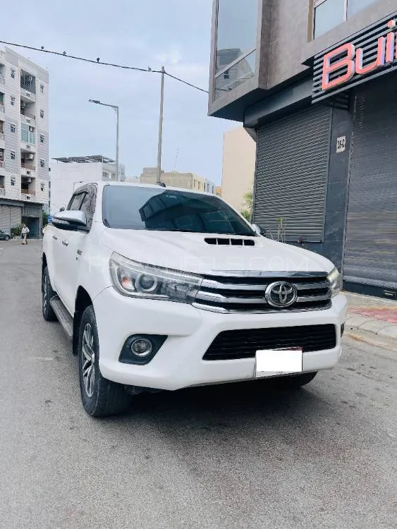 Toyota Hilux 2017 for Sale in Karachi Image-1