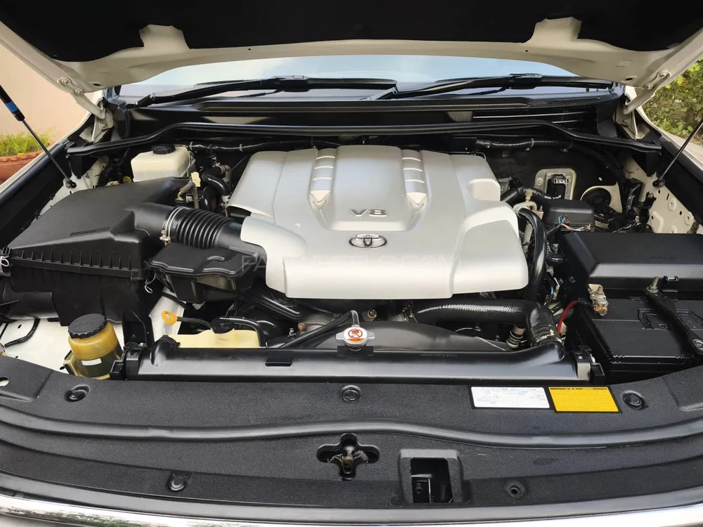 Toyota Land Cruiser 2008 for Sale in Lahore Toyota Land Cruiser 2008 for Sale in Lahore Image-13