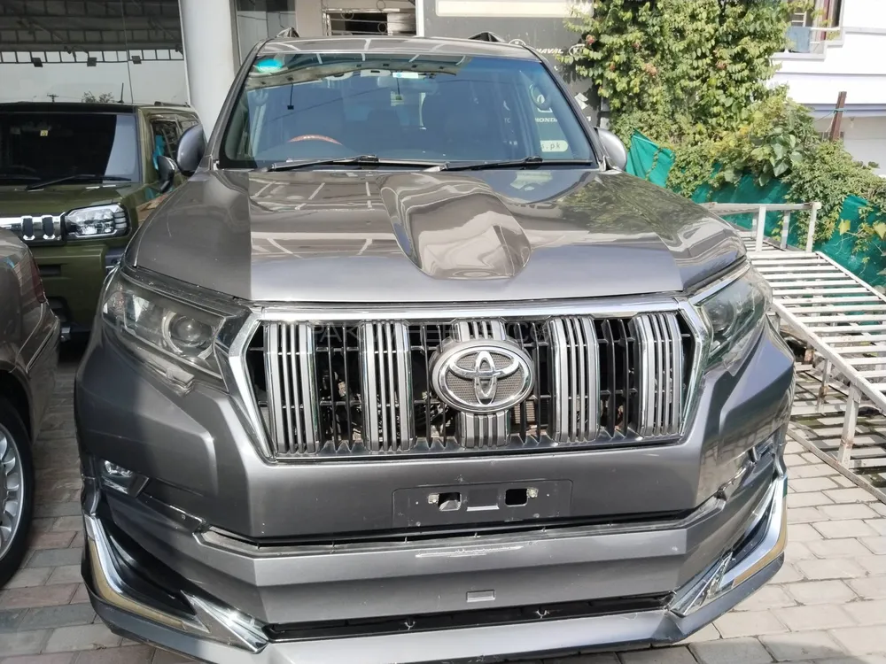 Toyota Prado 2004 for Sale in Islamabad Image-1