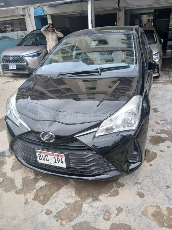 Toyota Vitz 2018 for Sale in Karachi Image-1
