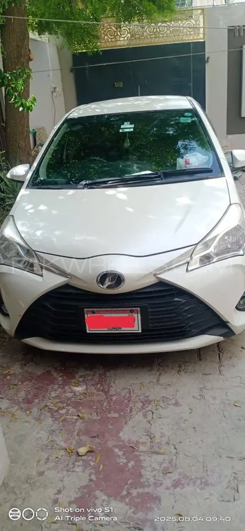 Toyota Vitz 2020 for Sale in Multan Image-1
