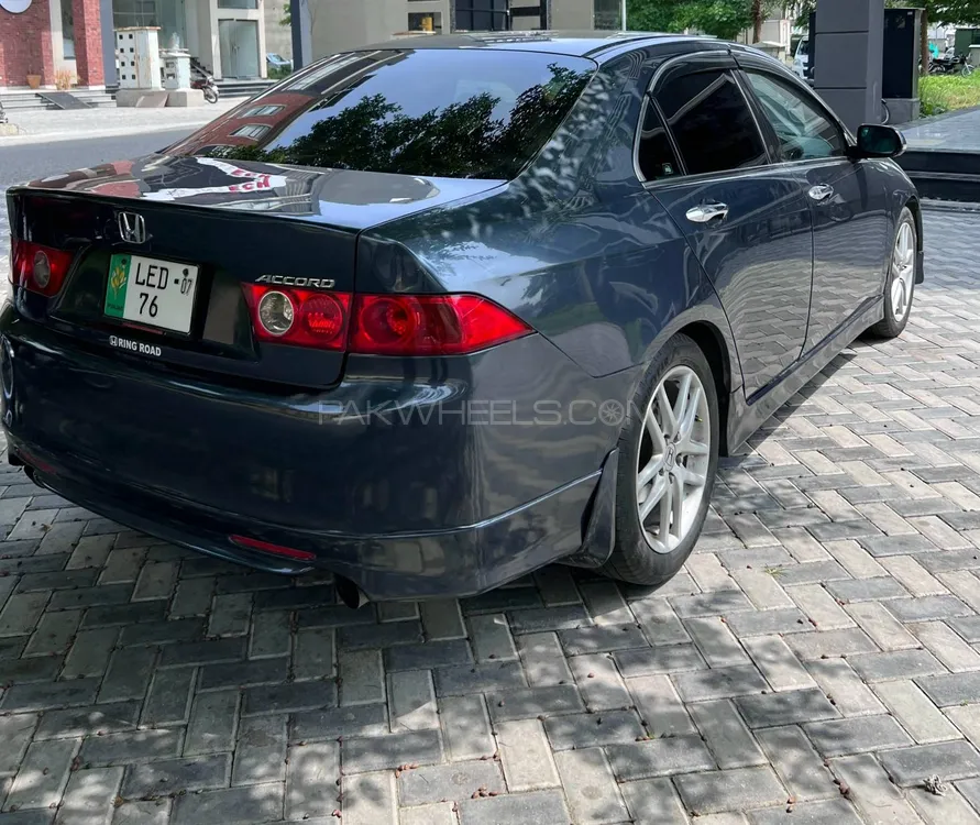 Honda Accord 2004 for Sale in Lahore Image-1