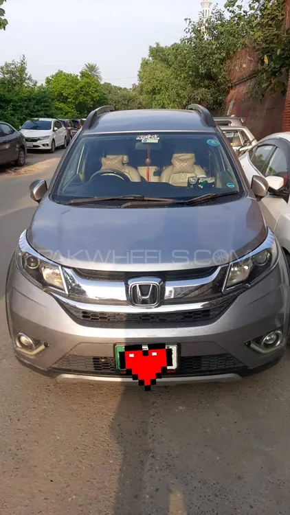 Honda BR-V 2018 for Sale in Lahore Image-1