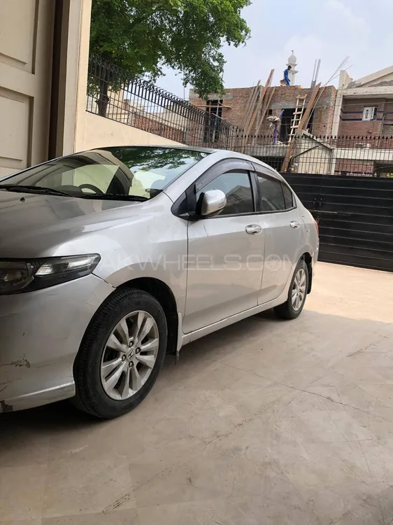 Honda City 2016 for Sale in Faisalabad Image-1