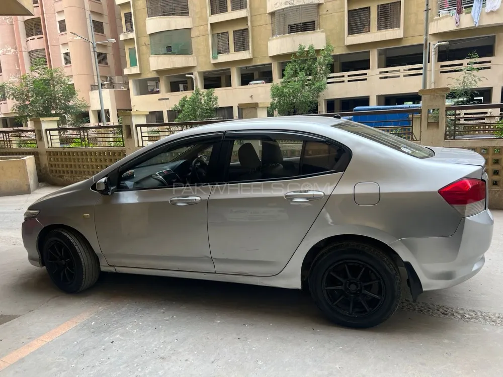 Honda City 2013 for Sale in Karachi Image-1