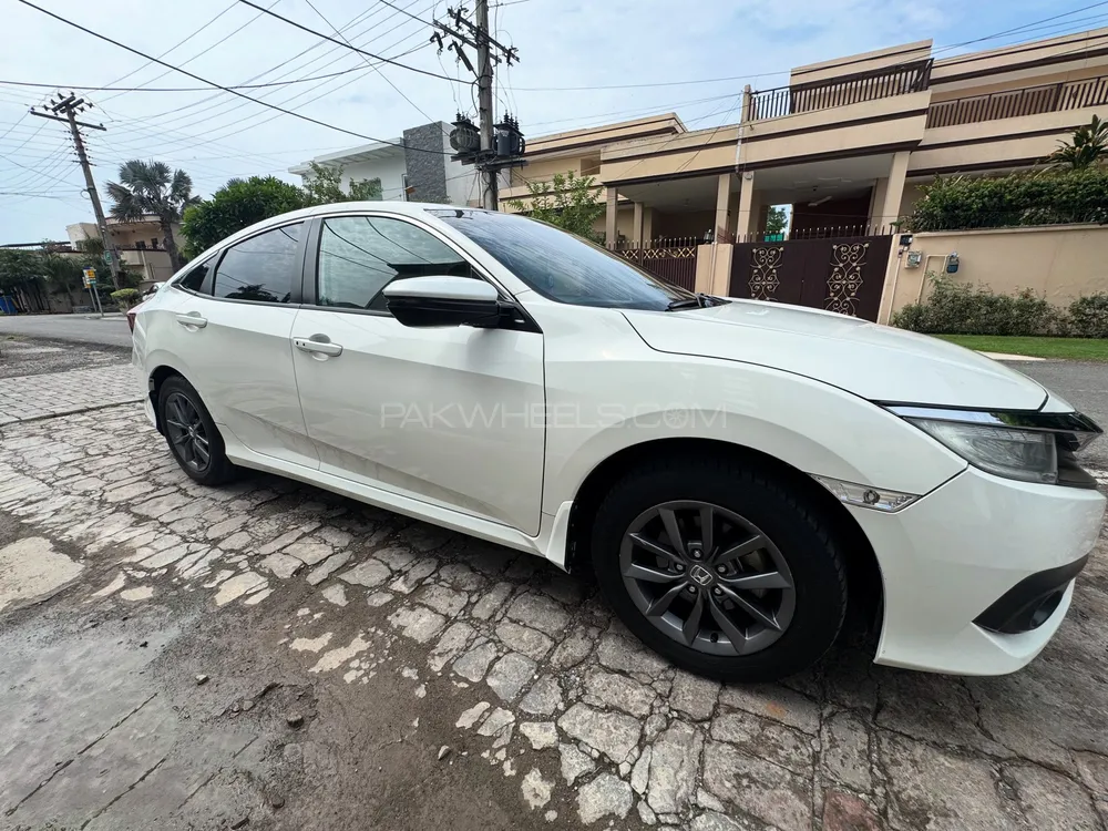 Honda Civic 2020 for Sale in Sialkot Image-1