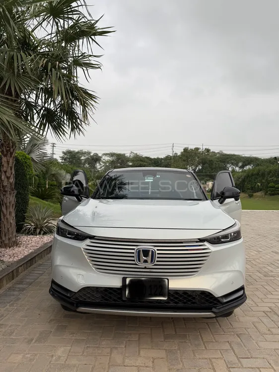 Honda Vezel 2021 for Sale in Lahore Image-1