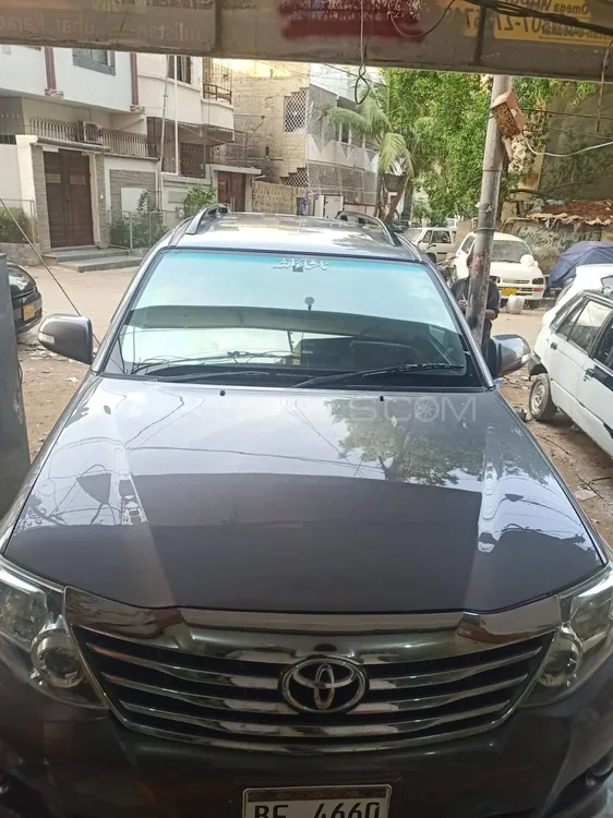 Toyota Fortuner 2014 for Sale in Karachi Image-1