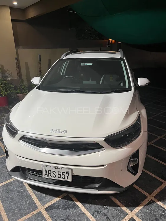 KIA Stonic 2024 for Sale in Lahore Image-1