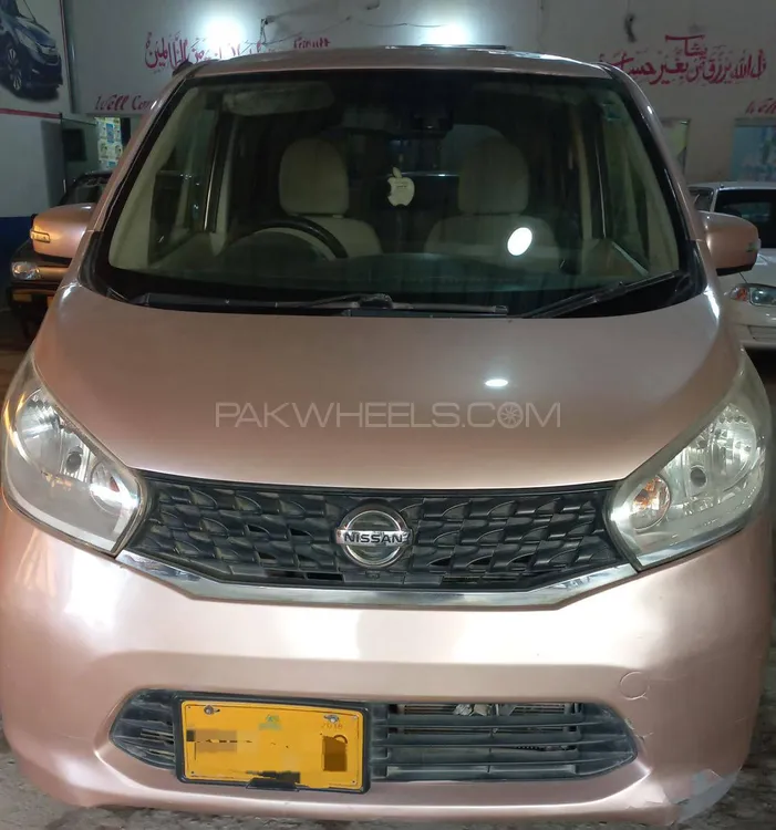 Nissan Dayz 2014 for Sale in Karachi Image-1