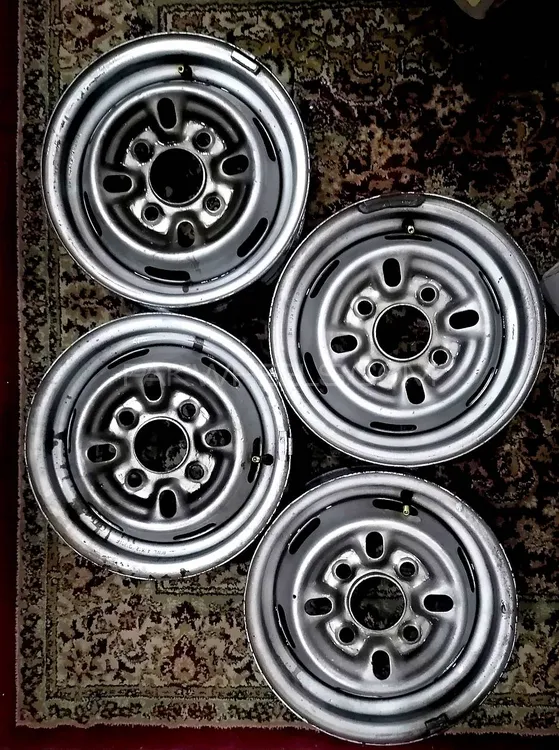 Suzuki Mehran VXR 2019 Original Rims up for Sale Image-1