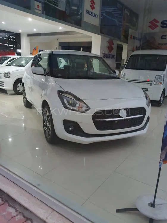 سوزوکی سوئفٹ 2025 for Sale in فیصل آباد Image-1