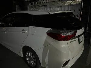 Honda Fit Shuttle Hybrid 2015 for Sale
