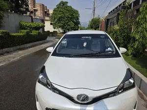 Toyota Vitz F Intelligent Package 1.0 2014 for Sale