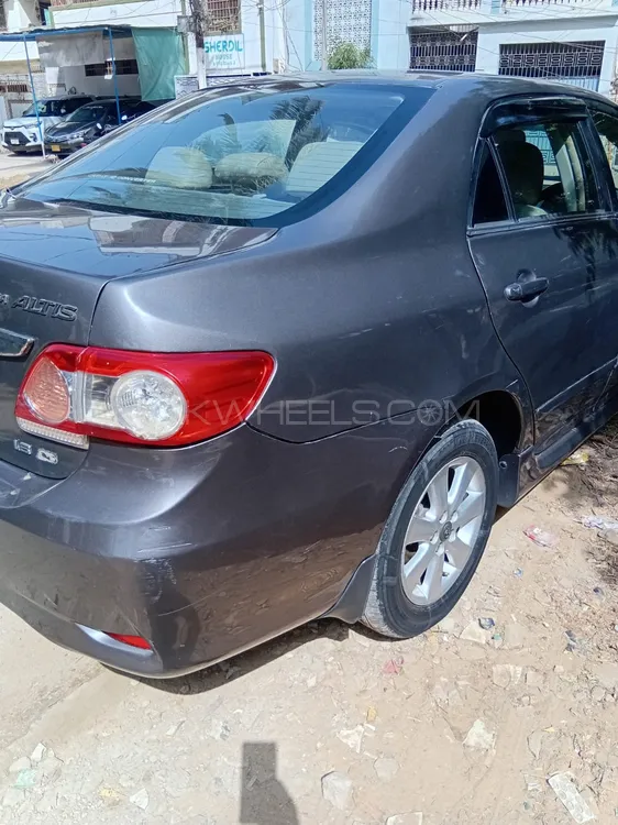 Toyota Corolla 2012 for Sale in Karachi Image-1