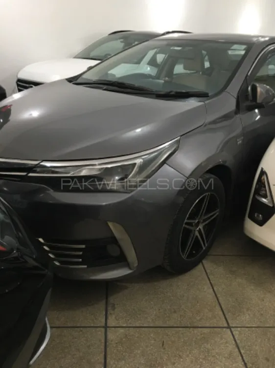 Toyota Corolla 2015 for Sale in Lahore Image-1