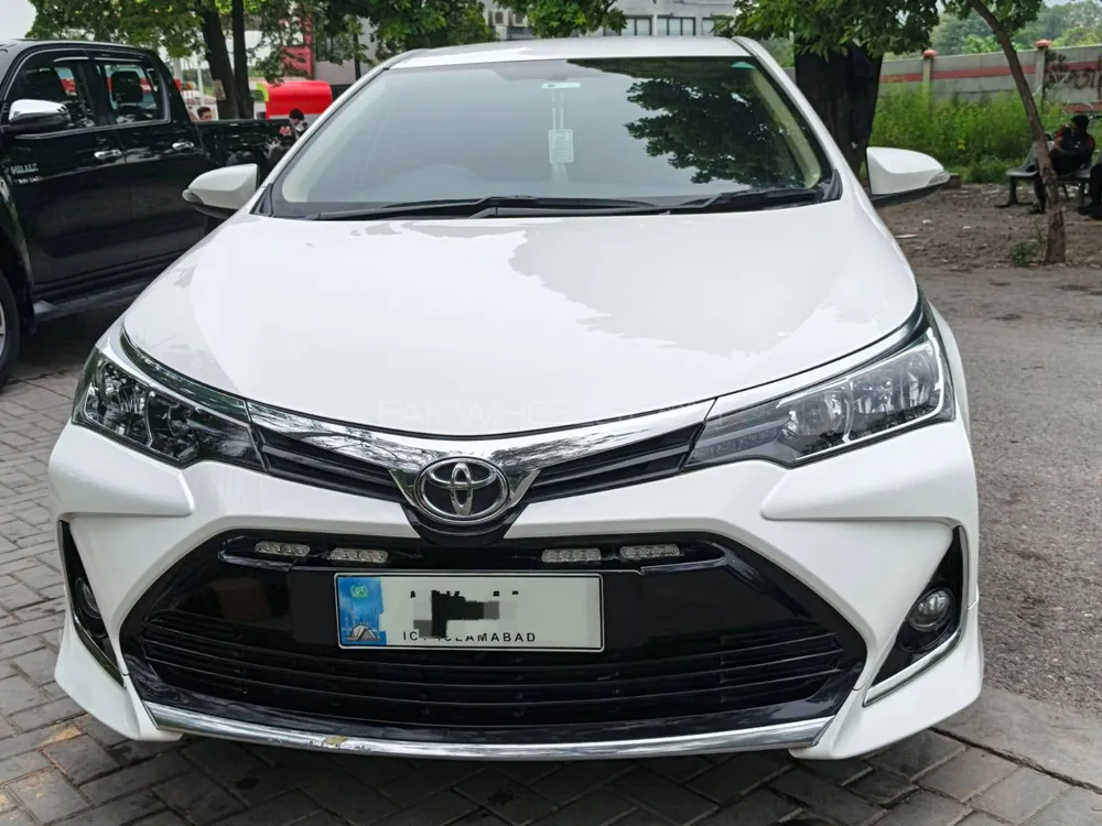 Toyota Corolla 2021 for Sale in Islamabad Image-1