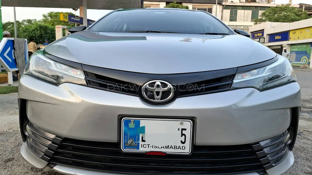 Toyota Corolla 2018 for Sale in Islamabad Image-1
