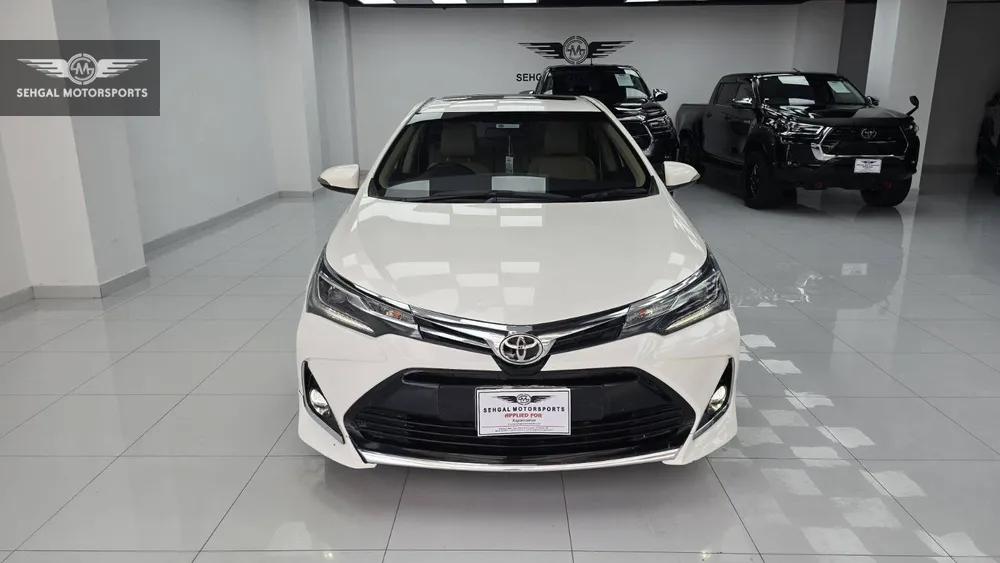 Toyota Corolla 2021 for Sale in Islamabad Image-1
