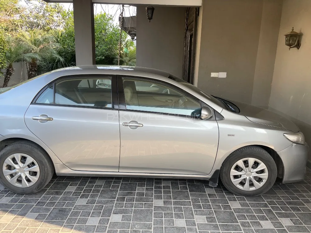 Toyota Corolla 2013 for Sale in Lahore Image-1