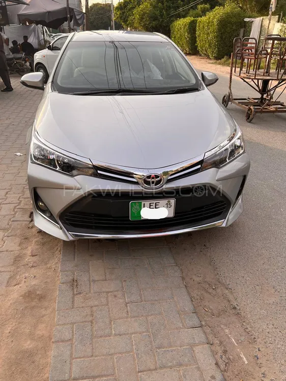 Toyota Corolla 2015 for Sale in Faisalabad Image-1
