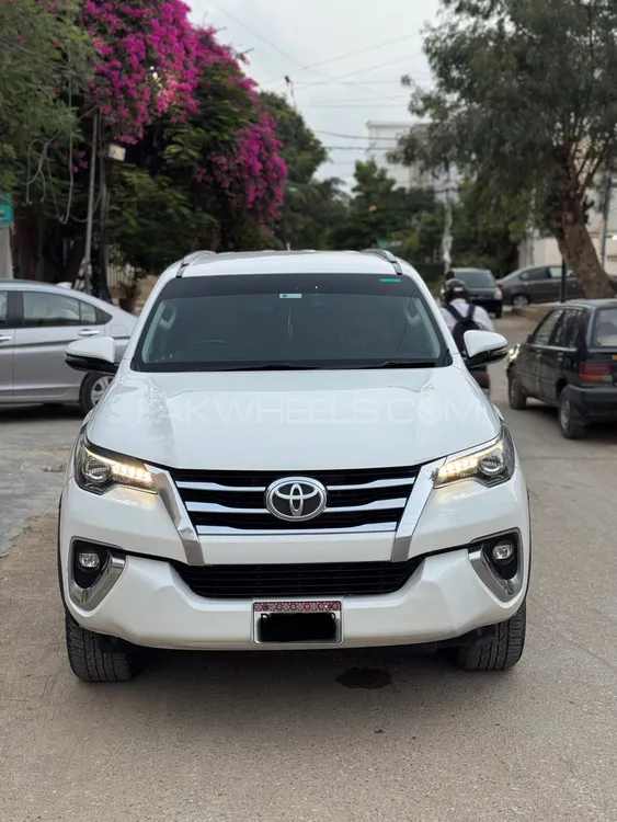 Toyota Fortuner 2018 for Sale in Karachi Image-1